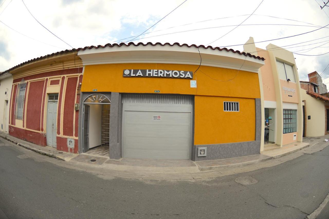 La Hermosa Hotel Guadalajara de Buga Exterior foto